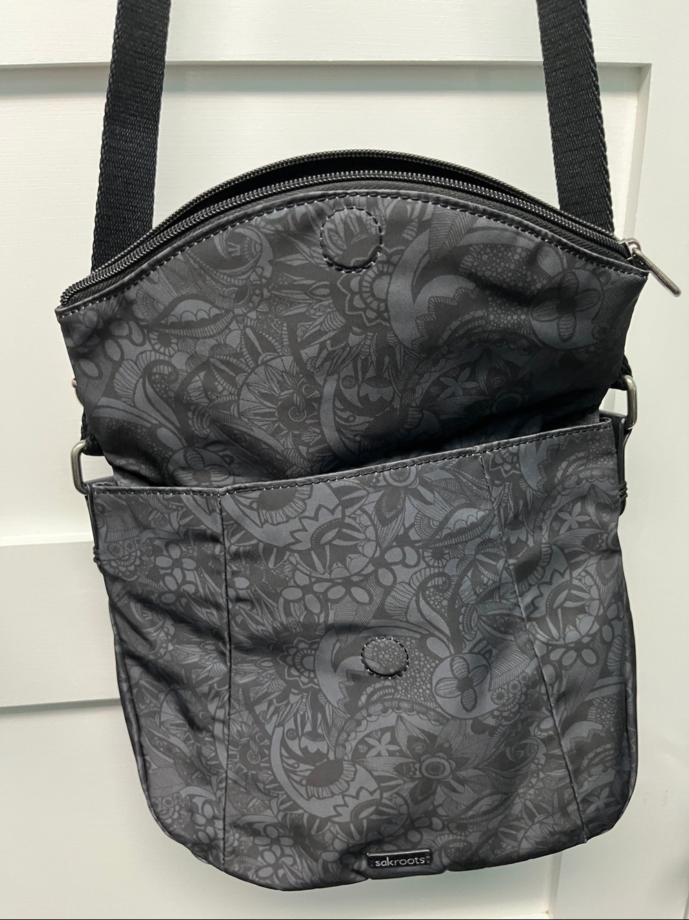Sakroots Black and Grey Floral Pattern Shoulder Purse Crossbody Bag - Picture 3 of 7